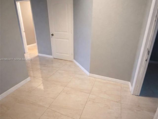 Home for rent at 1040 NW 33rd Ct 1040 - photo 7504365