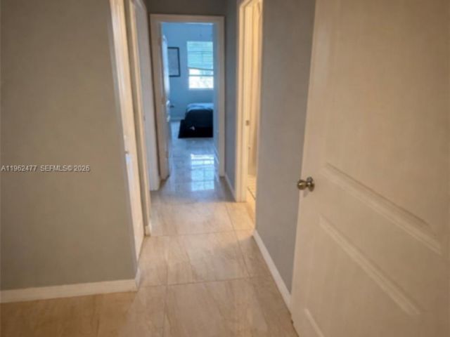 Home for rent at 1040 NW 33rd Ct 1040 - photo 7504366