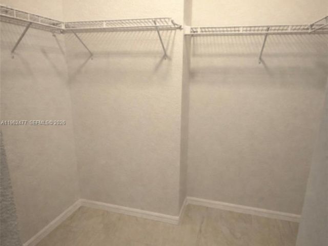 Home for rent at 1040 NW 33rd Ct 1040 - photo 7504369