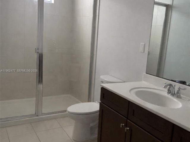 Home for rent at 1040 NW 33rd Ct 1040 - photo 7504370