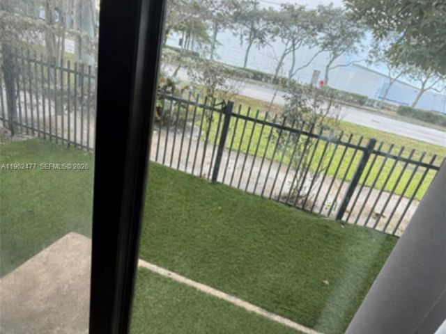 Home for rent at 1040 NW 33rd Ct 1040 - photo 7504376