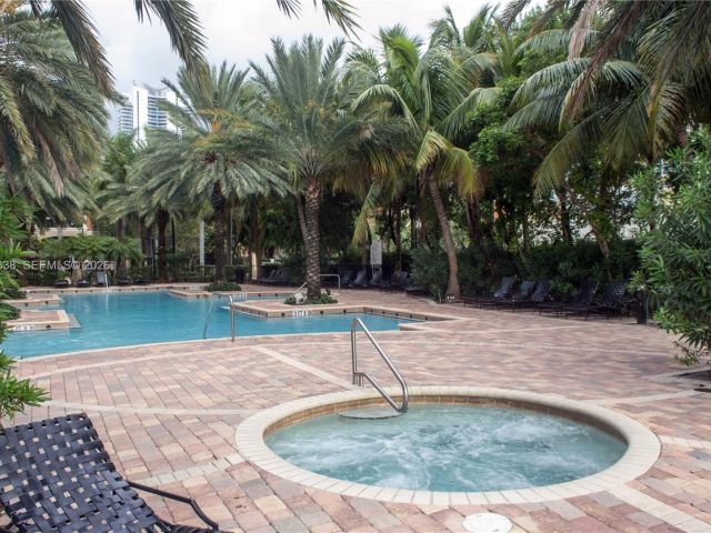 Apartment for rent  Unit #4313 - photo 7506690