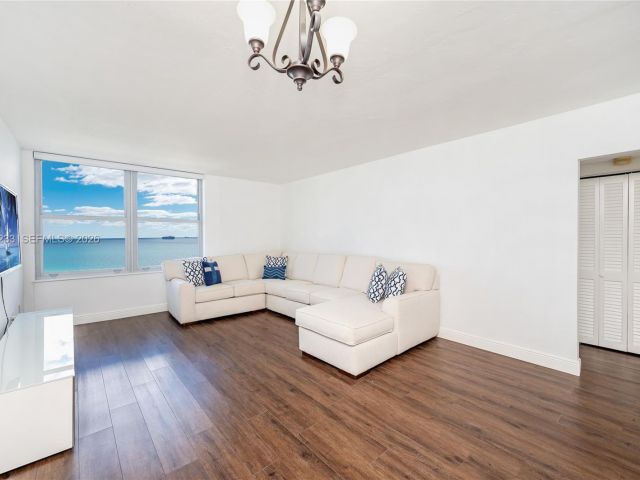 Apartment for sale  Unit #1505 - photo 7400463