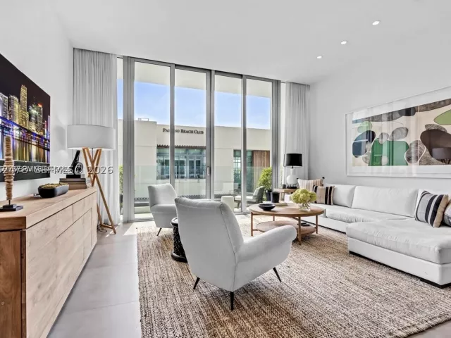4-bedroom condo for sale in Miami - 650 NE 32nd St BH6 - MondialRealty