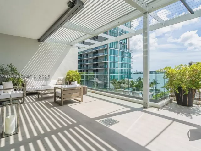 4-bedroom condo for sale in Miami - 650 NE 32nd St BH6 - MondialRealty