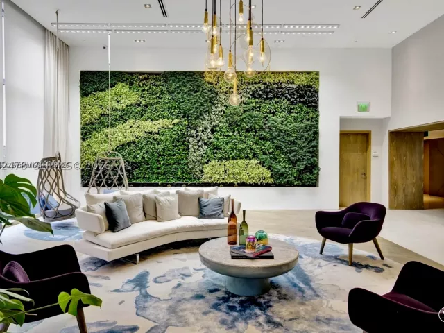 4-bedroom condo for sale in Miami - 650 NE 32nd St BH6 - MondialRealty