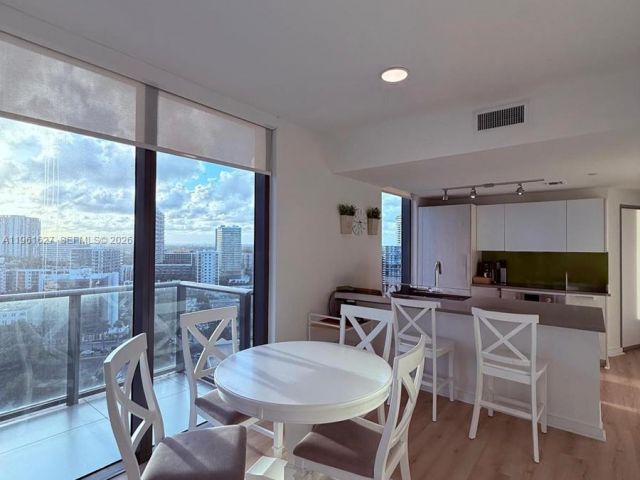 Apartment for sale  Unit #1808 - photo 7410923