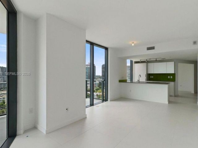 Apartment for sale  Unit #1808 - photo 7410925