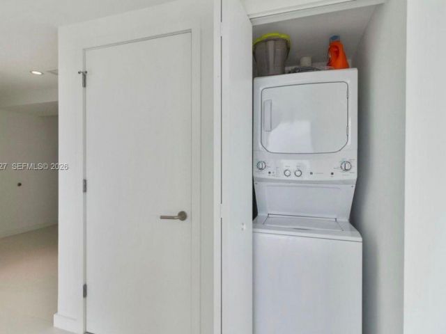 Apartment for sale  Unit #1808 - photo 7410928