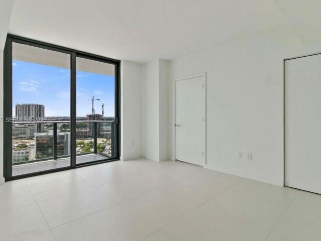 Apartment for sale  Unit #1808 - photo 7410931