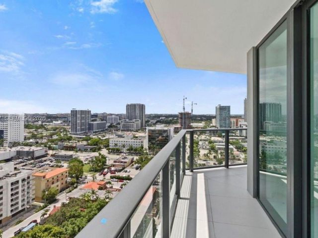 Apartment for sale  Unit #1808 - photo 7410934