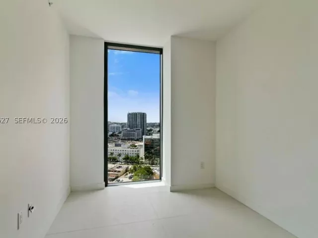 2-bedroom condo for sale in Miami - 501 NE 31st St 1808 - MondialRealty