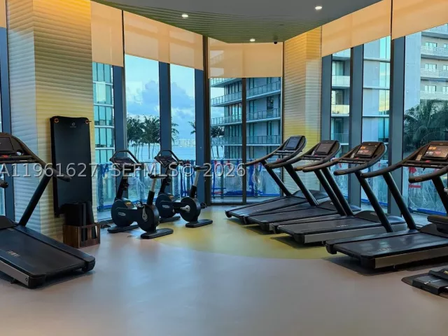 2-bedroom condo for sale in Miami - 501 NE 31st St 1808 - MondialRealty