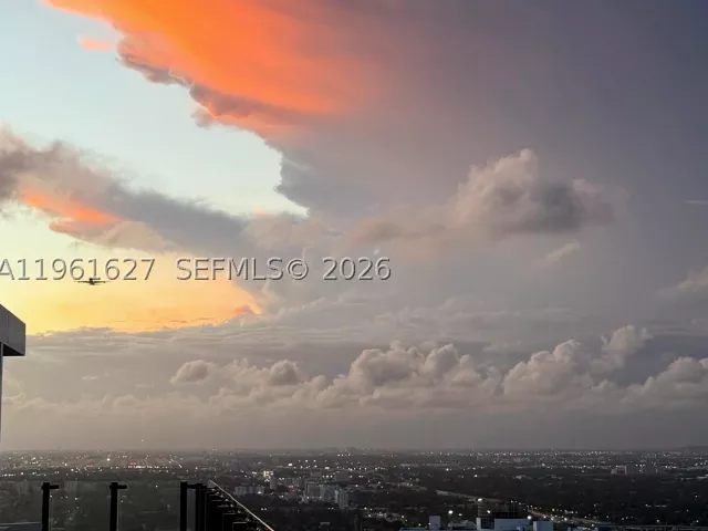 2-bedroom condo for sale in Miami - 501 NE 31st St 1808 - MondialRealty