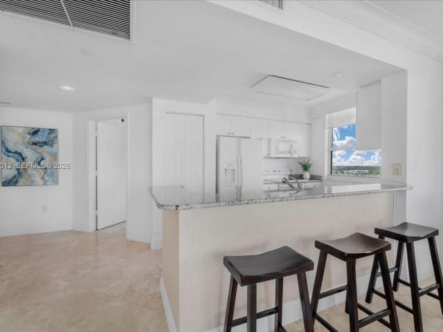 Apartment for sale  Unit #2513 - photo 7428785