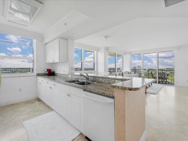 Apartment for sale  Unit #2513 - photo 7428788