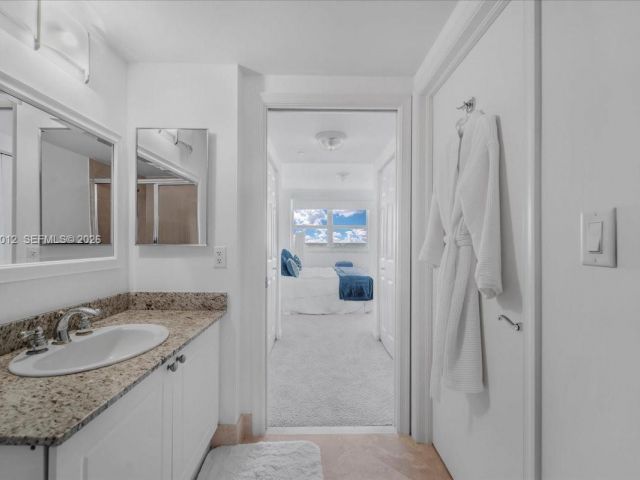 Apartment for sale  Unit #2513 - photo 7428790