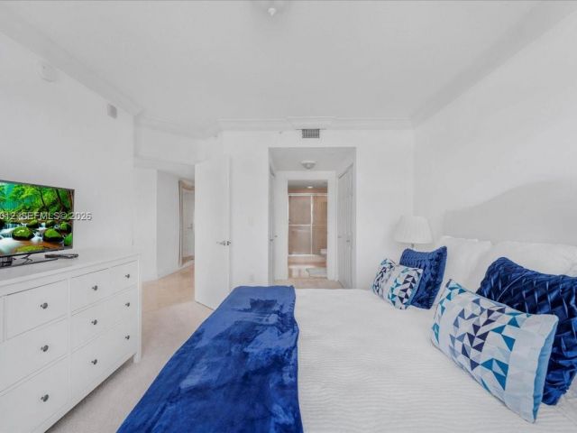 Apartment for sale  Unit #2513 - photo 7428792