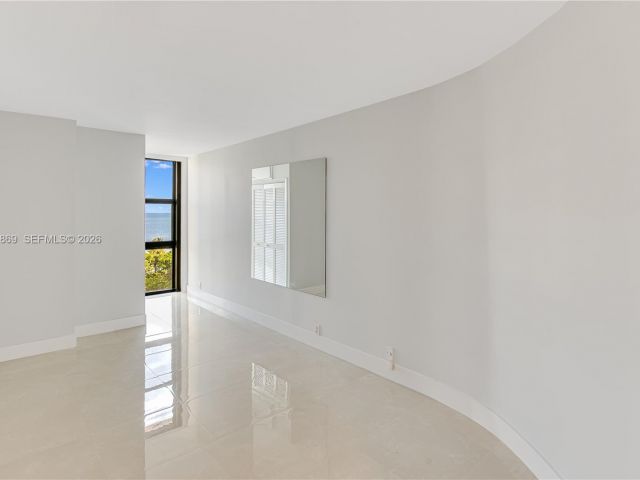 Apartment for rent  Unit #F601 - photo 7500554