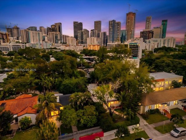 Home for sale at 321 SW 19th Rd - photo 7524776