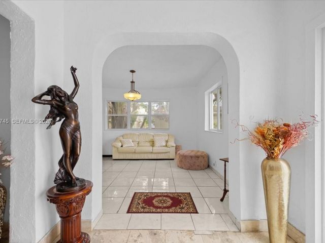 Home for sale at 321 SW 19th Rd - photo 7524785