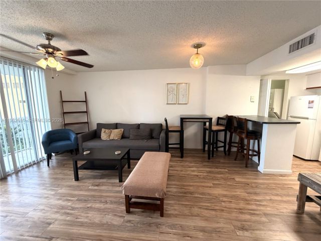 1-bedroom condo for rent in Miami - 770 Claughton Island Dr 606 - MondialRealty