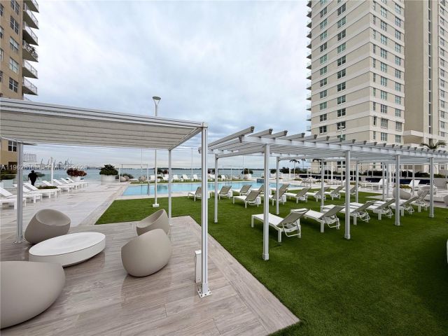 1-bedroom condo for rent in Miami - 770 Claughton Island Dr 606 - MondialRealty