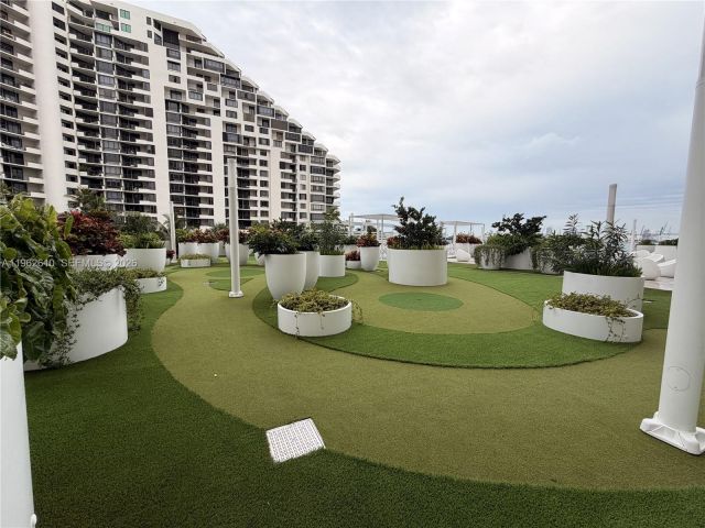 1-bedroom condo for rent in Miami - 770 Claughton Island Dr 606 - MondialRealty