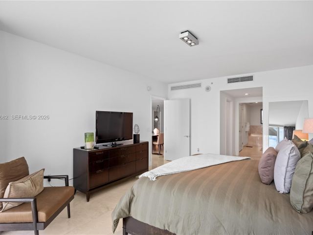 Apartment for rent  Unit #3507 - photo 7405544