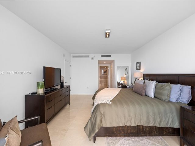 Apartment for rent  Unit #3507 - photo 7405545