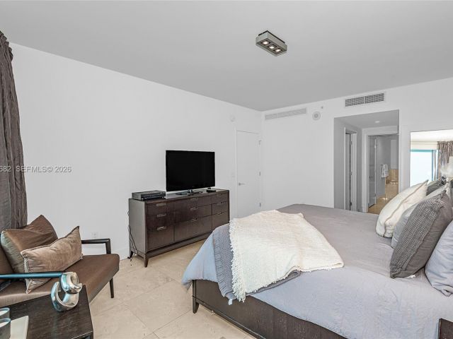 Apartment for rent  Unit #3507 - photo 7405546