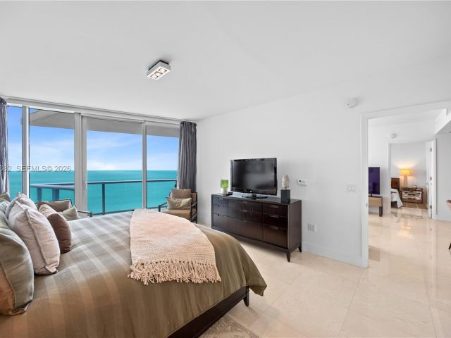 Apartment for rent  Unit #3507 - photo 7405549