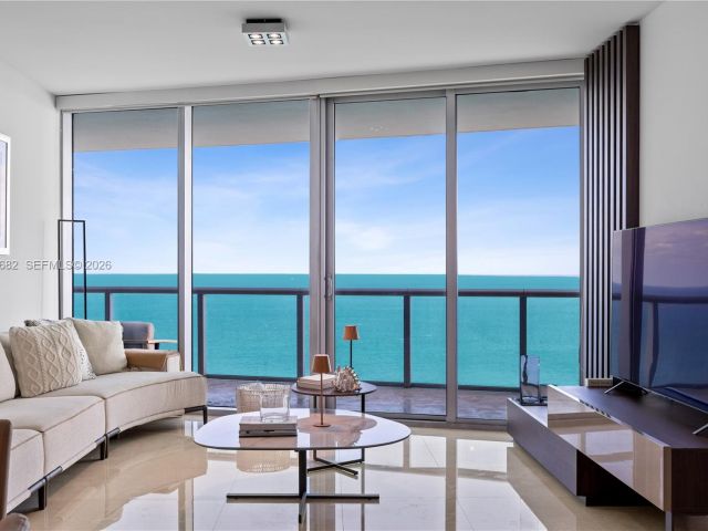 Apartment for rent  Unit #3507 - photo 7405553