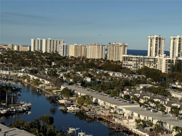 1-bedroom condo for rent in Hallandale Beach - 2500 Parkview Dr 1610 - MondialRealty