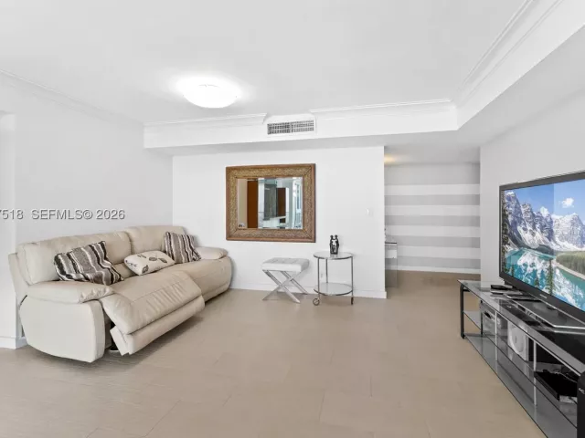 2-bedroom condo for sale in Miami Beach - 2655 Collins Ave 2301 - MondialRealty