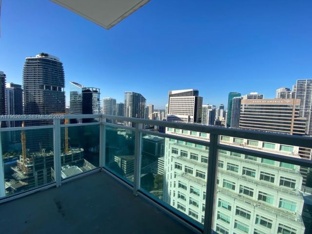 Apartment for rent  Unit #4002 - photo 7461332