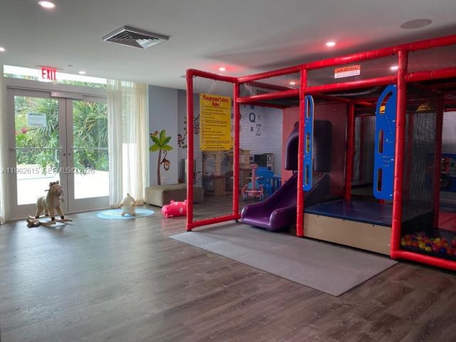 Apartment for rent  Unit #4002 - photo 7461348