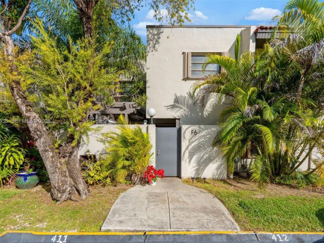 Home for sale at 4726 SW 67th Ave F6 - photo 7440254