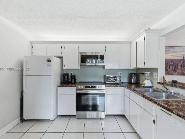 Home for sale at 4726 SW 67th Ave F6 - photo 7440267