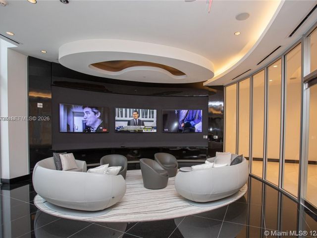 Apartment for rent  Unit #3903 - photo 7403439