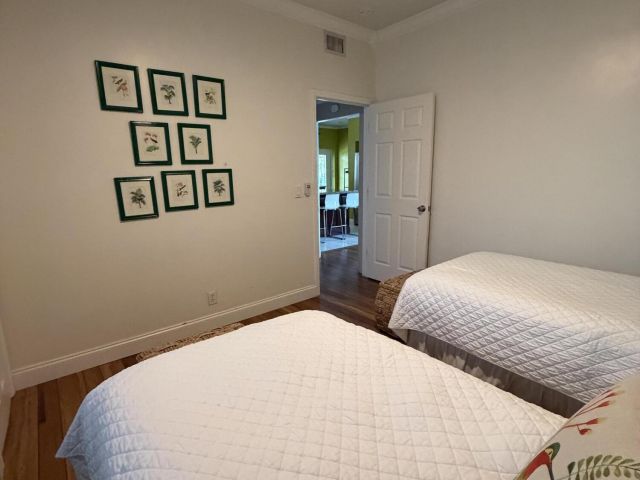 2-bedroom home for rent in West Palm Beach - 515 Ardmore Road - MondialRealty