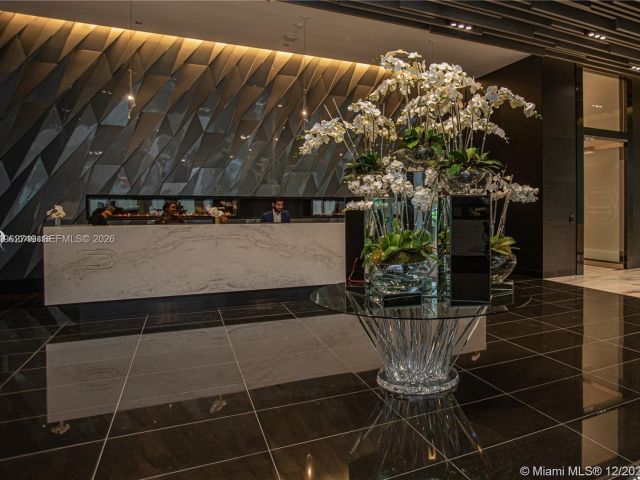 Apartment for sale  Unit #3903 - photo 7403459