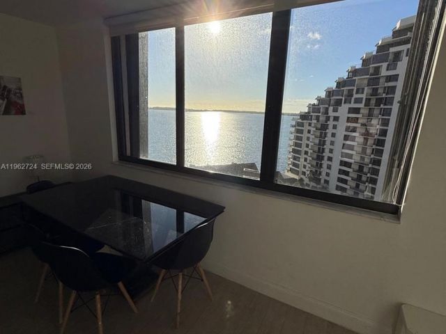 1-bedroom condo for sale in Miami - 540 Brickell Key Dr 1505 - MondialRealty