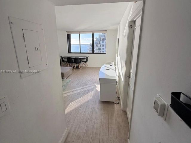 1-bedroom condo for sale in Miami - 540 Brickell Key Dr 1505 - MondialRealty