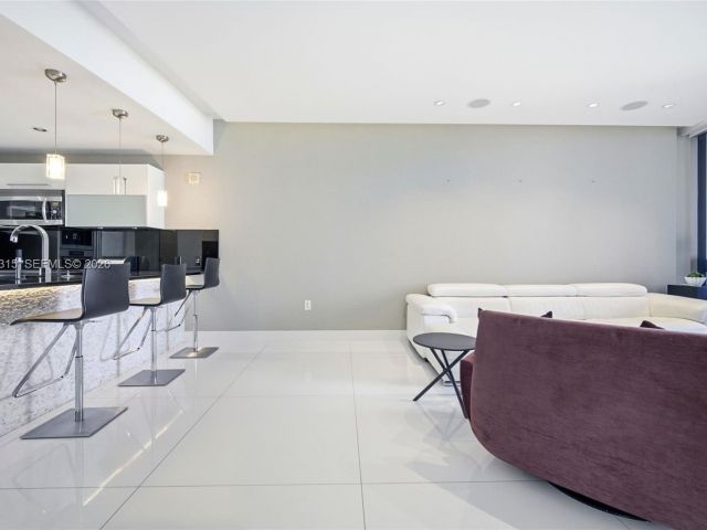 Apartment for sale  Unit #1606 - photo 7412241