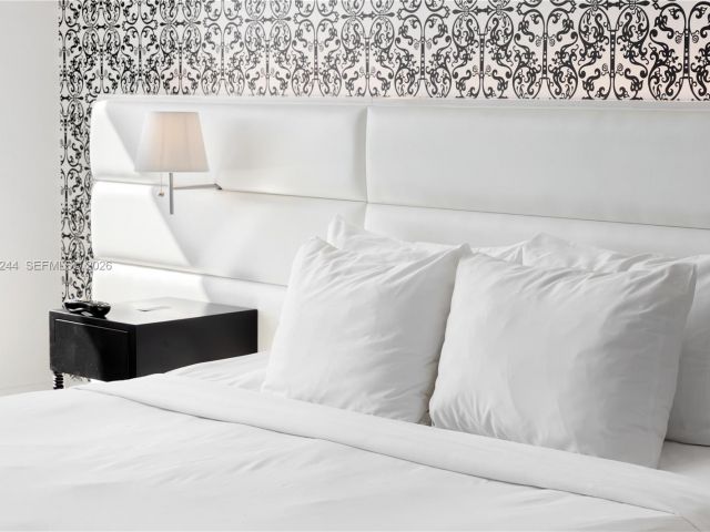 condo for sale in Miami Beach - 1100 West Ave 408 - MondialRealty