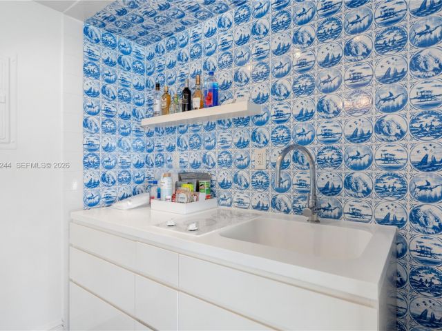 condo for sale in Miami Beach - 1100 West Ave 408 - MondialRealty