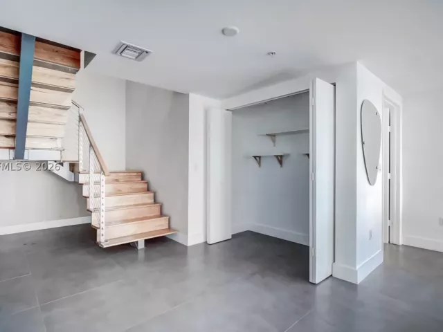 2-bedroom condo for sale in Miami - 90 SW 3rd St TH706 - MondialRealty