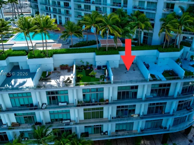 2-bedroom condo for sale in Miami - 90 SW 3rd St TH706 - MondialRealty