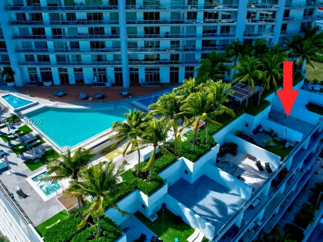 2-bedroom condo for sale in Miami - 90 SW 3rd St TH706 - MondialRealty